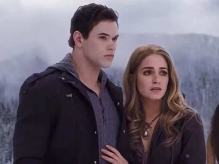 7. Rosalie Hale and Emmett Cullen from the "Twilight" series