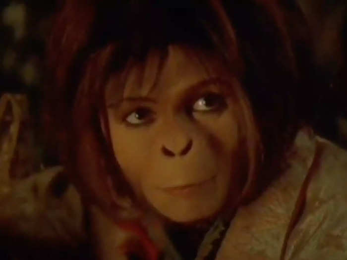 She appeared as Ari in "Planet of the Apes" (2001).