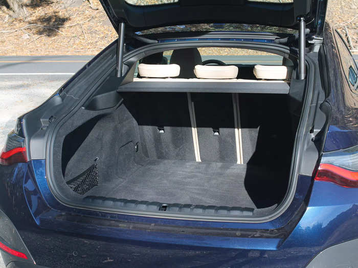 The i4 has a hatch instead of a regular trunk, giving it a fairly spacious, versatile cargo area. 