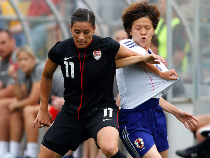 2010: She rejoined FFC Frankfurt and found her way back onto the USWNT roster.