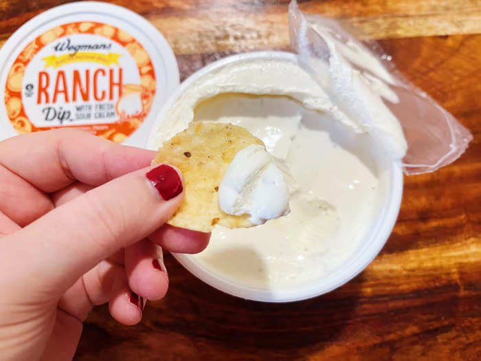 The ranch dip had a tart, almost citrusy flavor that I enjoyed.