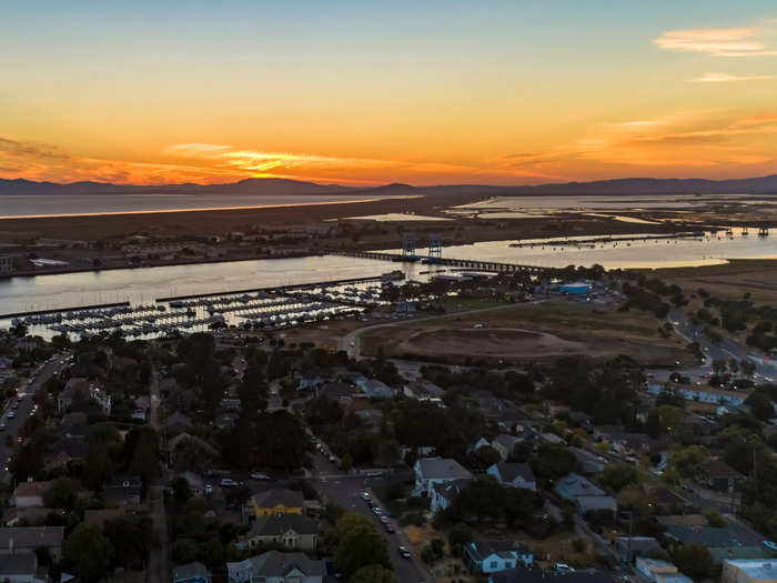 10. Vallejo and Fairfield, California