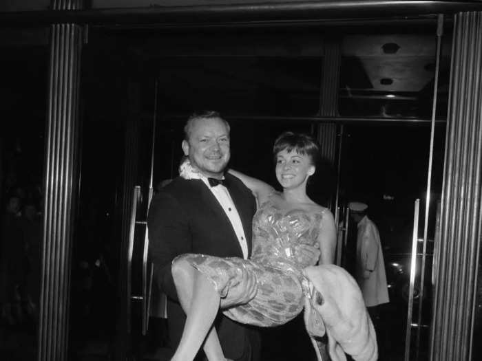 Actor Aldo Ray carried his wife Johanna down the red carpet at the May 18, 1960, London premiere of "The Day They Robbed The Bank Of England."