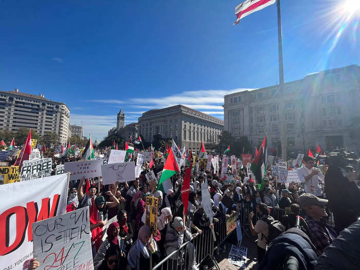 40 buses full of demonstrators couldn