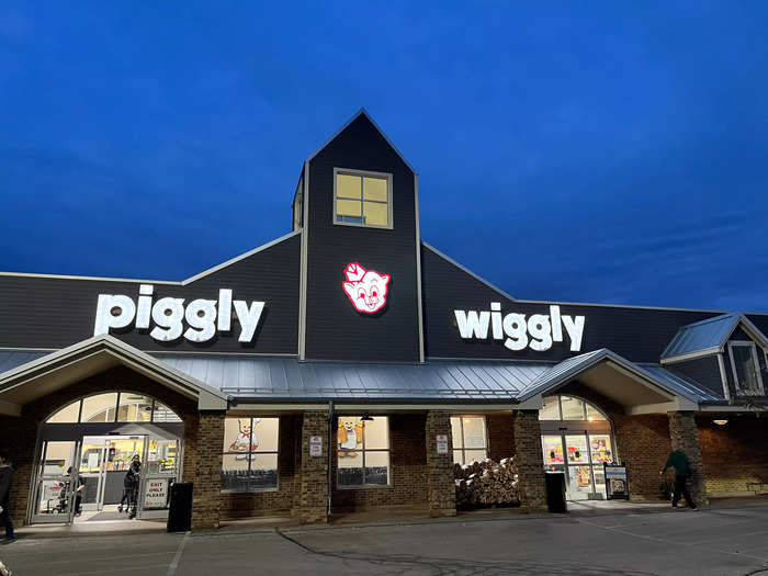 With over 600 stores across 17 states, Piggly Wiggly largely serves the South and the Midwest.