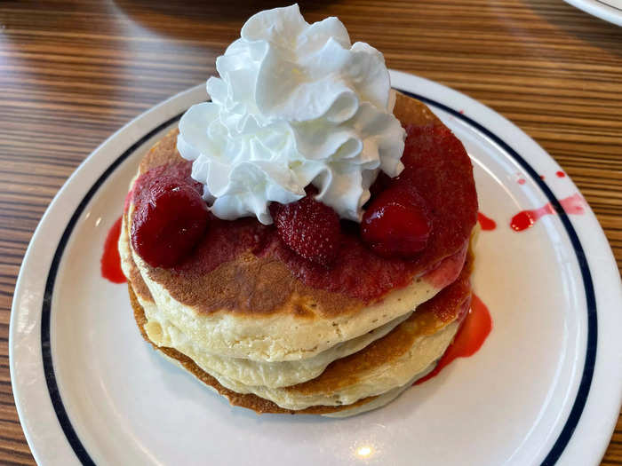 I had high hopes for the New York cheesecake pancakes.