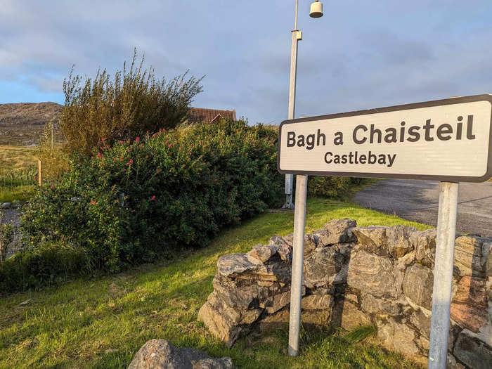 In Castlebay, we noticed that most of the signs were written in Gaelic.