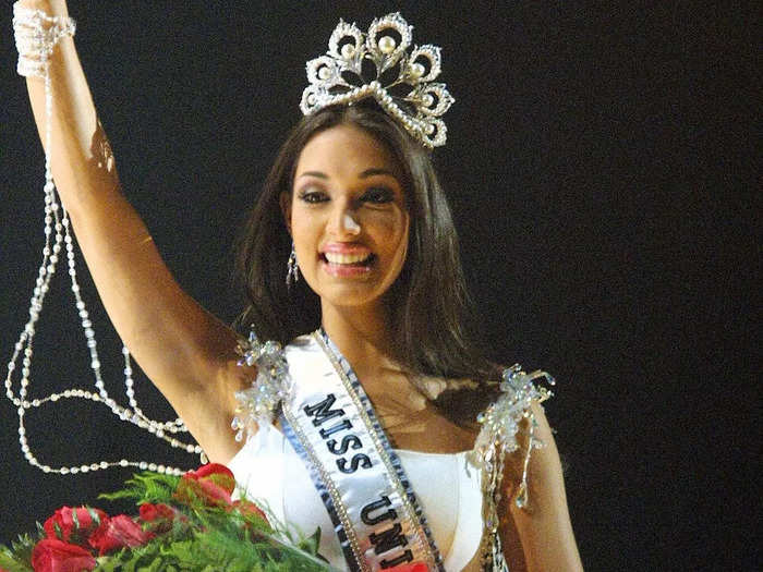 2003: Miss Dominican Republic, Amelia Vega