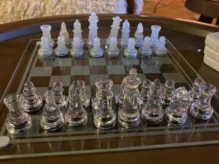 Glass chess set