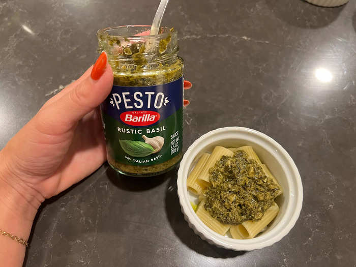 2. Barilla rustic basil pesto