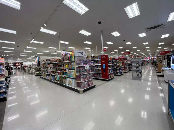 At 104,000 square feet, the Wisconsin Target was more than double the size of the small-format store in Manhattan.