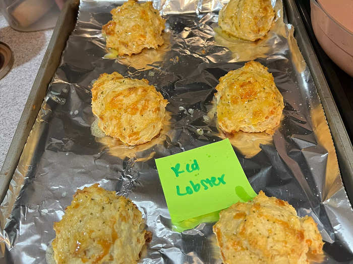 But far and away, my favorite biscuits were the Red Lobster Cheddar Bay Biscuits, which came with a garlic-herb butter. At $2.99, they also cost less than most of the others I tried, and the mix made more.