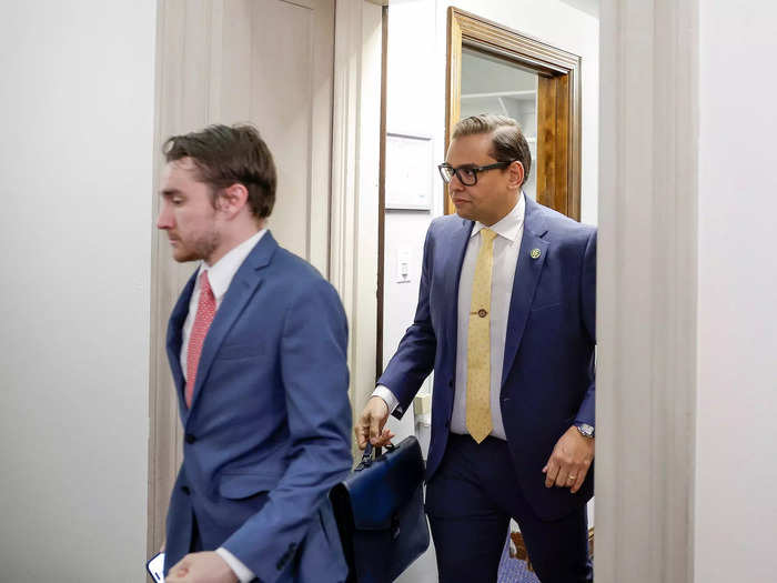 Offered treats to reporters — as his staff mulled surreptitiously recording those reporters