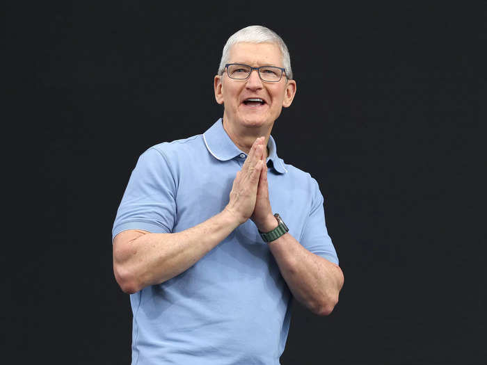 Tim Cook (Apple)