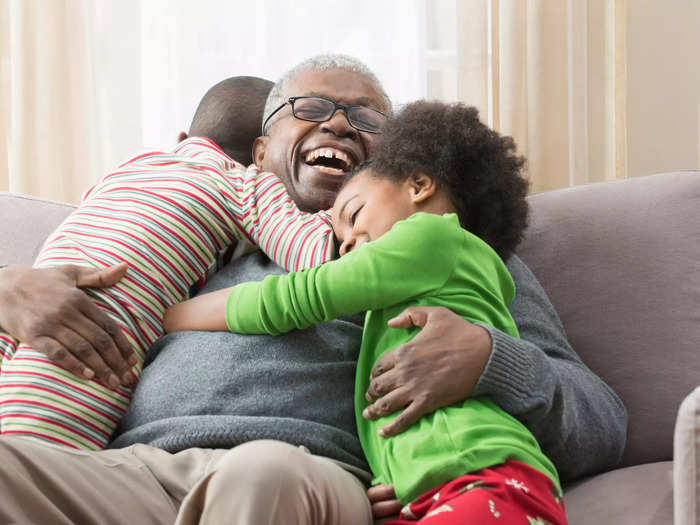 Making time to visit loved ones could increase your lifespan.