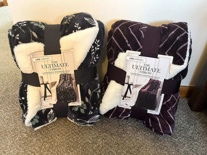 Super-soft blankets are perfect for pairing with the Bellevue candles. 