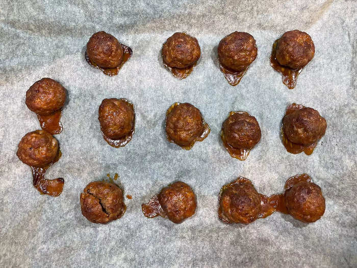 The cooked meatballs turned out perfectly browned.