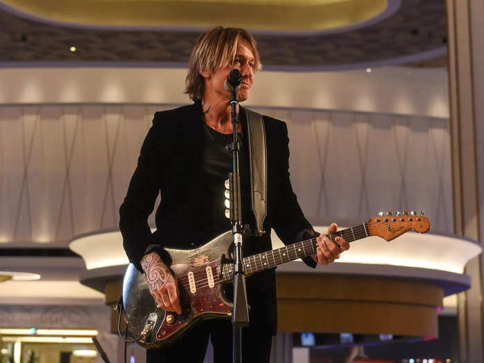 Keith Urban stopped by for a performance as well. 