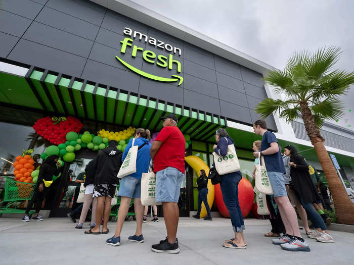 Amazon Fresh grocery store