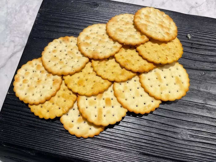 I had fun experimenting with different cheese-and-cracker pairings. 