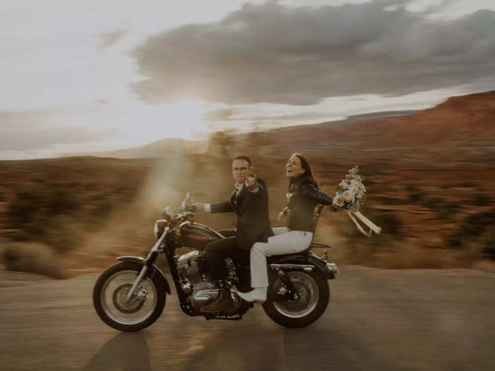 Riding off on a motorcycle in a Utah state park is the coolest way to celebrate a new marriage.