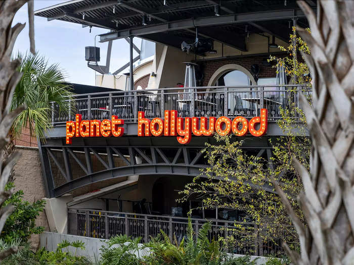 Planet Hollywood at Disney Springs has an underwhelming atmosphere.