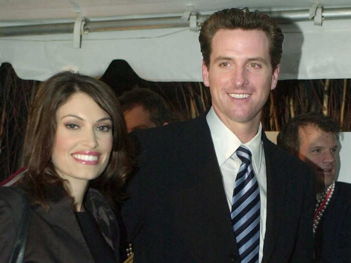 January 2005: The couple jointly filed for divorce.