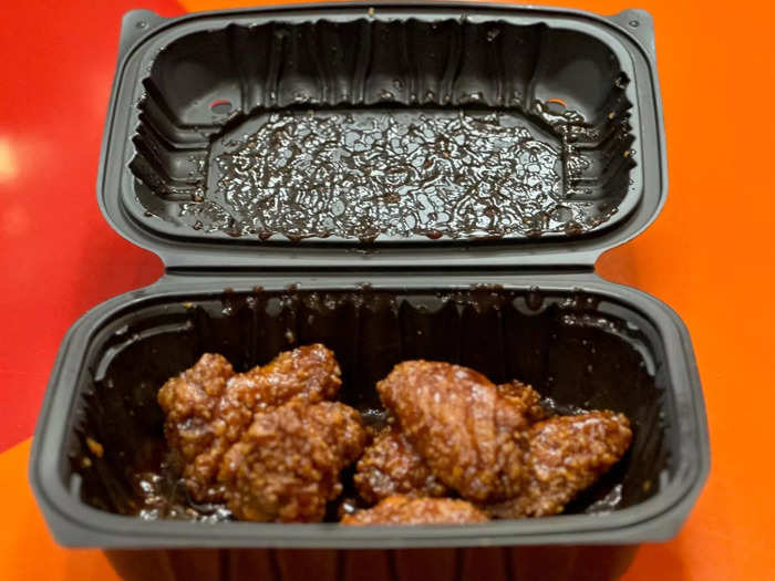 The Honey BBQ wings at Popeyes were sticky, but finger-licking good.