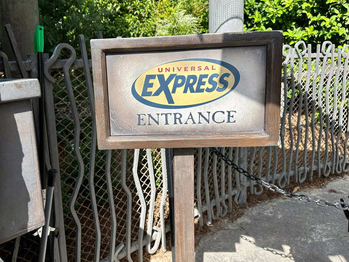 Universal Express Unlimited was included in our stay. 