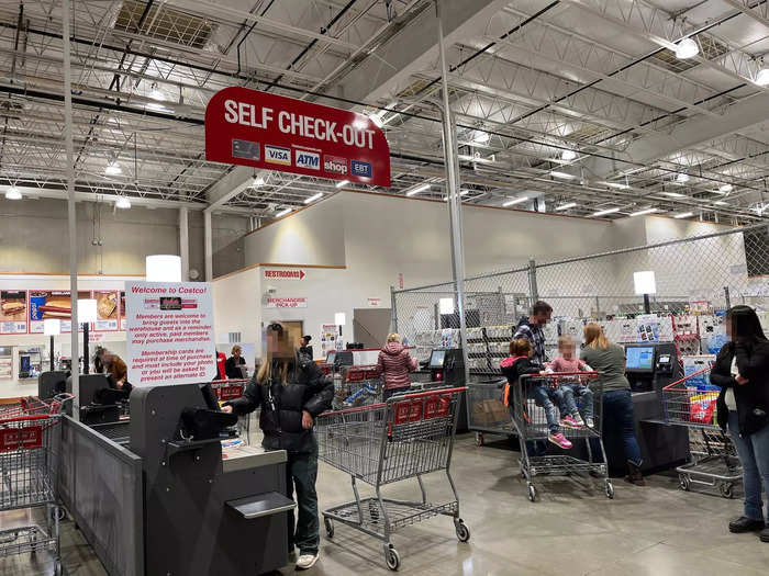 The lines for both self checkout and cashiers were only a few carts deep and moved quickly.