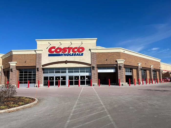 During a trip home to Wisconsin in November, I visited a Costco store in Grafton, Wisconsin, measuring 151,000 square feet.