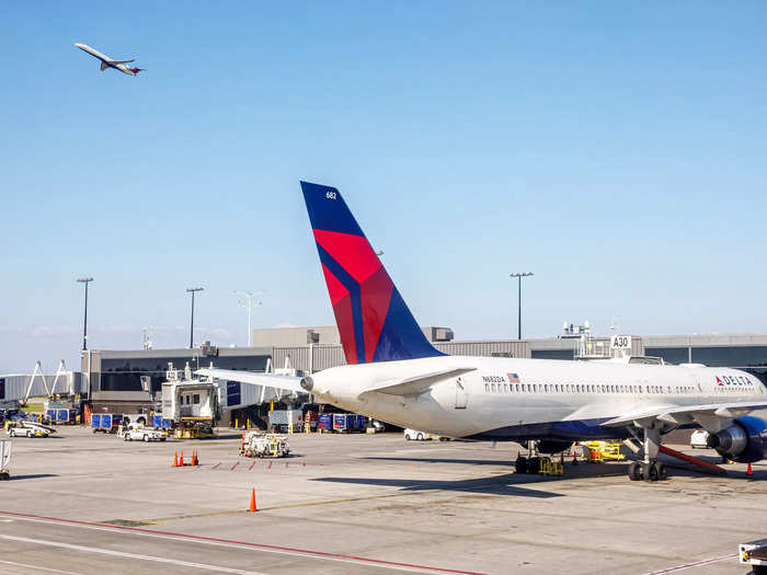 Hartsfield-Jackson Atlanta International Airport to Dulles International Airport is ranked sixth. 