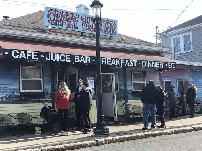 RHODE ISLAND: Crazy Burger Cafe & Juice Bar in Narragansett
