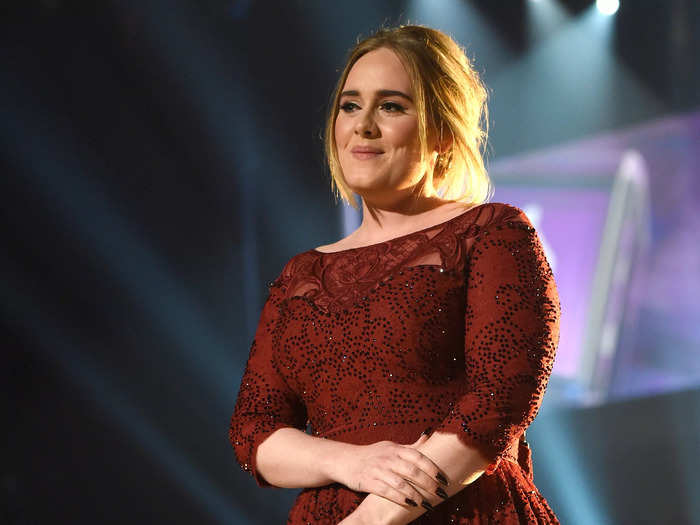 Adele sang off-key and off-time before her microphone cut out in a technical-difficulty disaster in 2016.