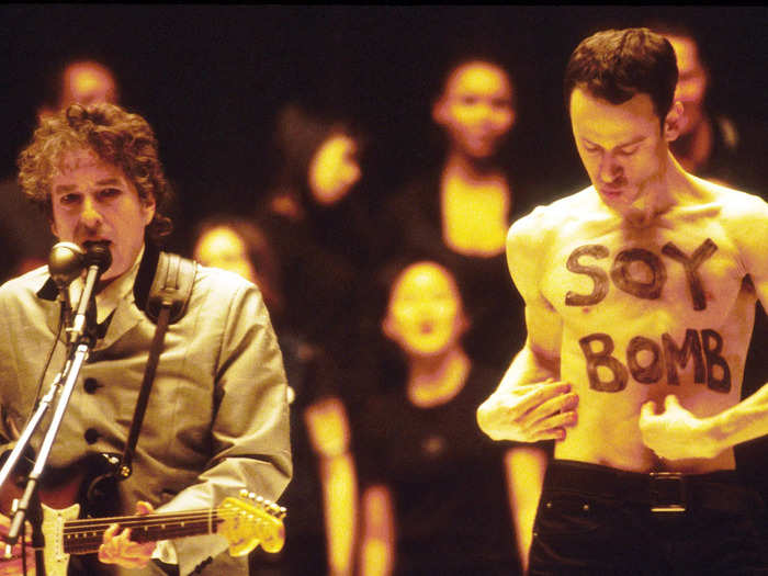 Performance artist "Soy Bomb Guy" crashed Bob Dylan