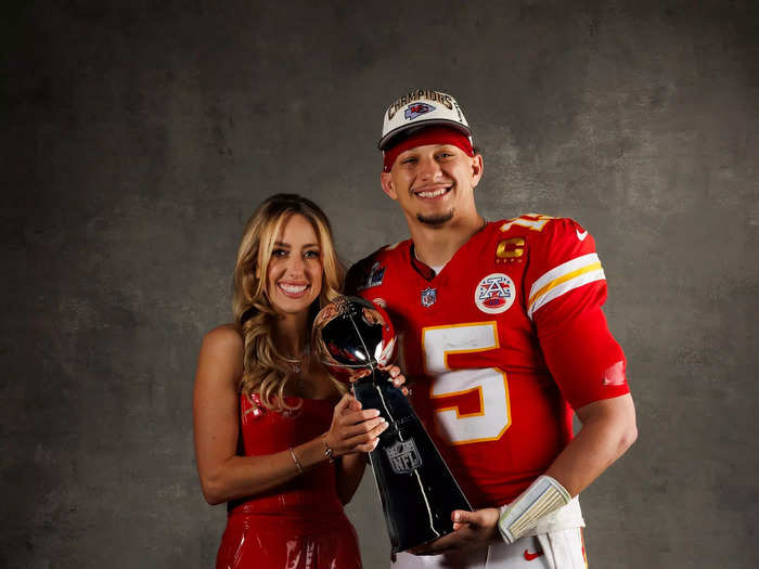 Brittany Mahomes cheered on the Chiefs in an all-red look.