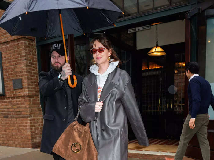 Dakota Johnson kicked off 2024 in a comfortable, relatable outfit.