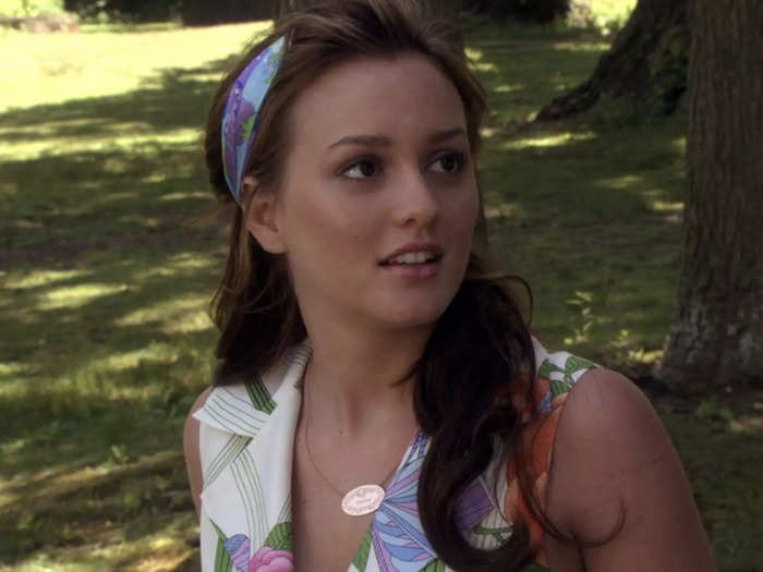 Blair wears a necklace with her initials on it in the early seasons.