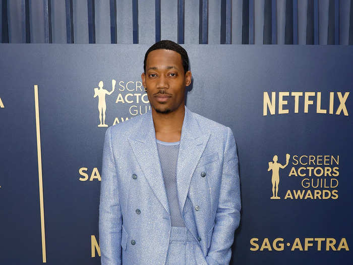 His costar, Tyler James Williams, also stood out on the carpet in his sparkly ice-blue double-breasted suit.