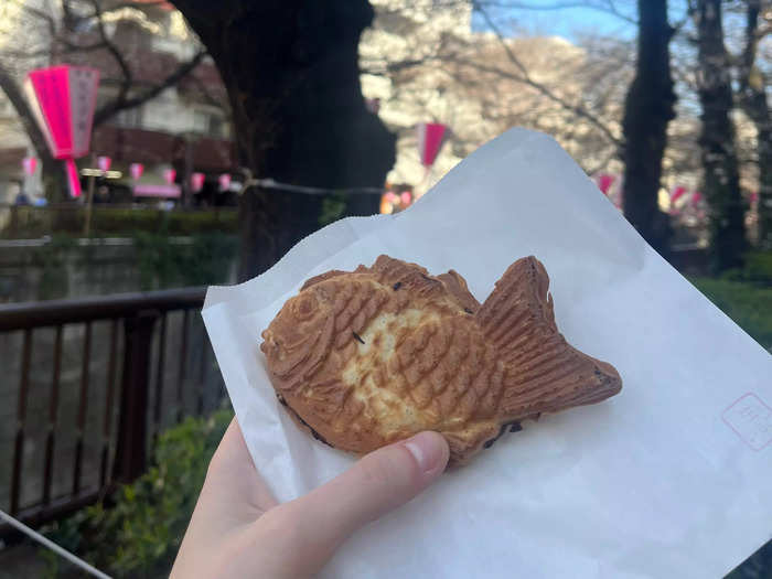 There are so many delicious treats available during sakura. 