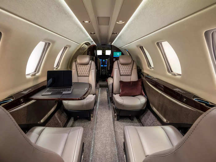 The CJ4 also offers several interior color scheme options, with designs like "jet black" and "glacier."