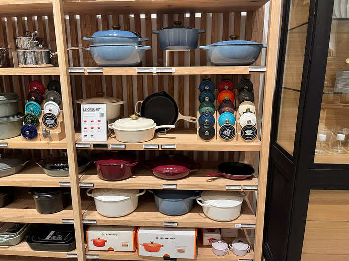 Crate & Barrel featured other status symbols like Le Creuset cookware.