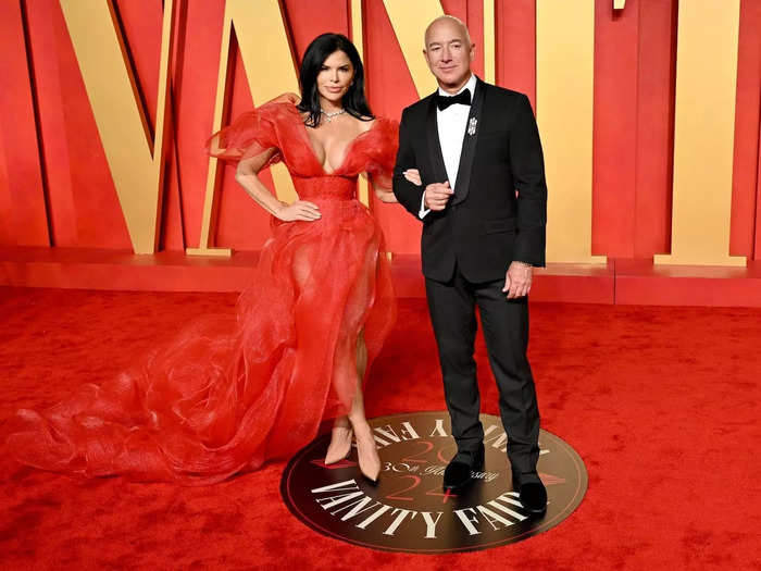 And most recently, Sánchez and Bezos wowed at the 2024 Vanity Fair Oscars after-party. 