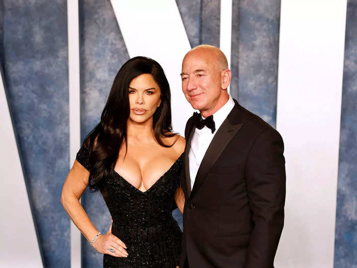 Sánchez and Bezos coordinated in black outfits again at the Vanity Fair Oscars after-party in March 2023.