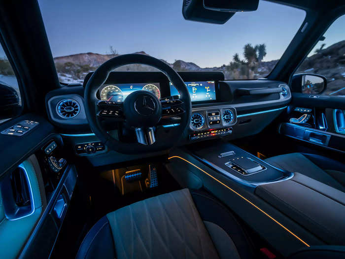 The G550 interior is highly customizable