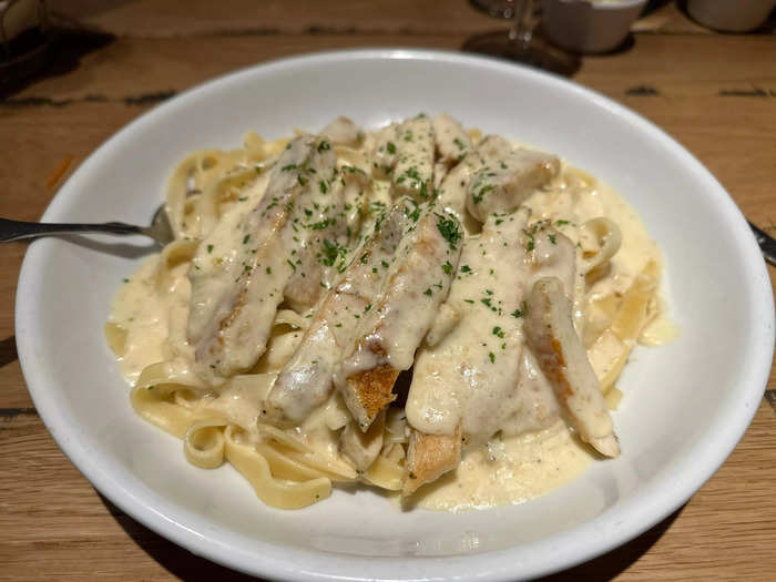 The chicken Alfredo was better than any version I