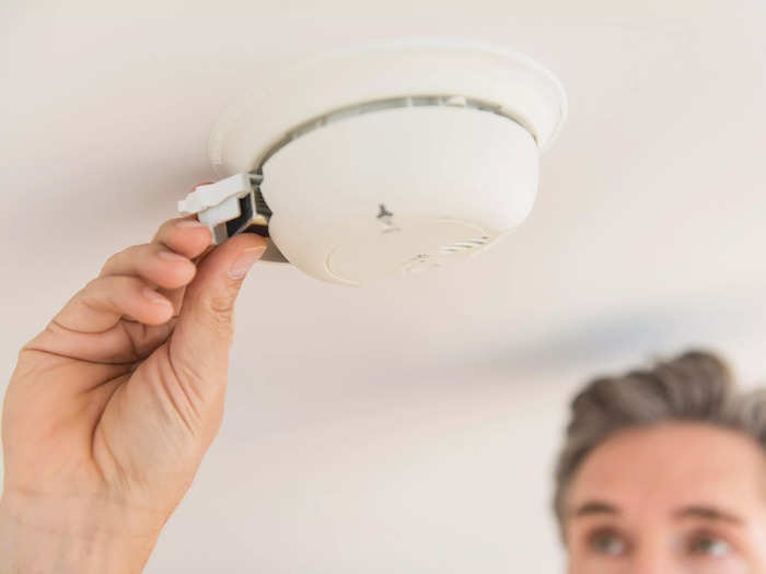 1965: Duane D. Pearsall and Stanley B. Peterson invented battery-powered smoke alarms that could easily be installed and replaced in homes.