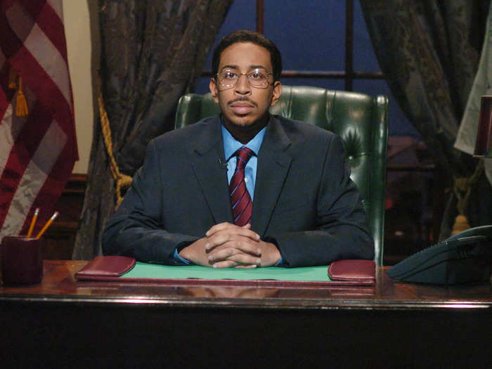 Just a few years after Ludacris proved he could act in the "Fast and Furious" franchise, he stopped by "SNL" on November 18, 2006, during season 32.