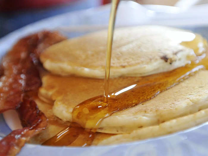 NEW HAMPSHIRE: Pancakes with maple syrup