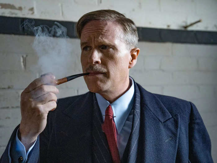 Cary Elwes plays the spy director Brigadier Gubbins.